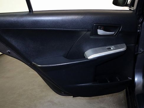Used 2014 Toyota Camry SE image 24