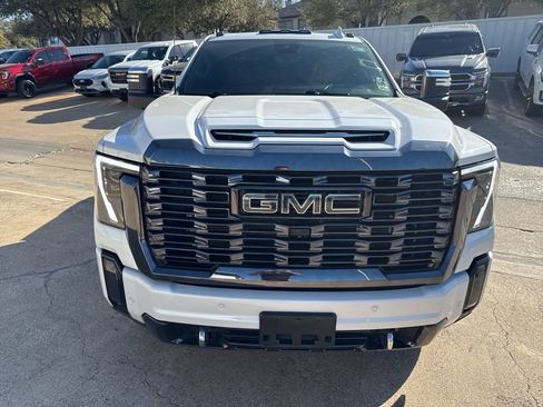 Used 2024 GMC Sierra 3500 Denali Ultimate image 10