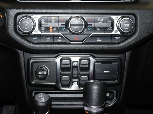 New 2026 Jeep Wrangler Sport S image 19