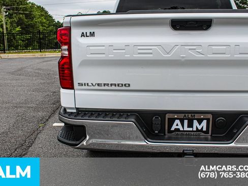 Used 2025 Chevrolet Silverado 1500 LT RWD image 12