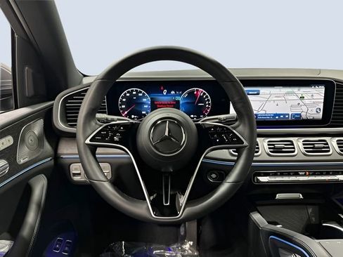Used 2026 Mercedes-Benz GLE 450e 4MATIC image 17