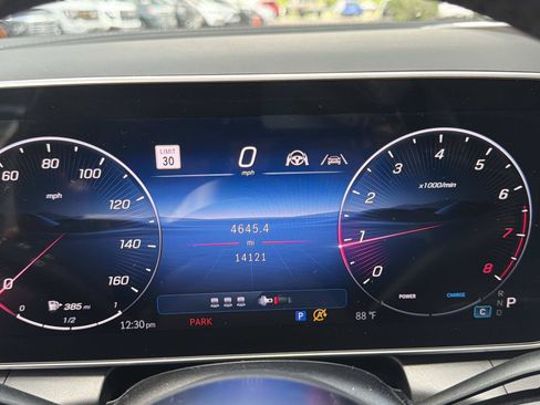 Certified 2025 Mercedes-Benz GLC 300 4MATIC image 30