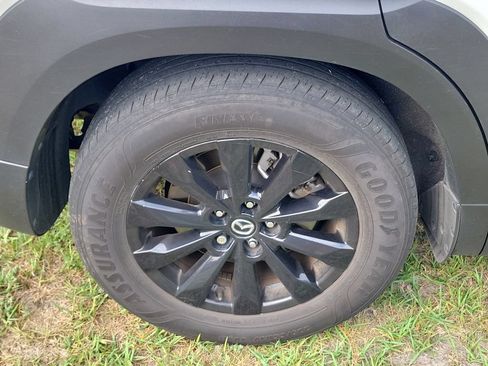 Used 2024 MAZDA CX-50 AWD 2.5 S w/ Premium Package image 16