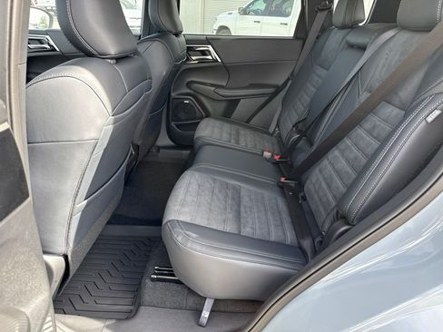 New 2026 Mitsubishi Outlander AWD image 28