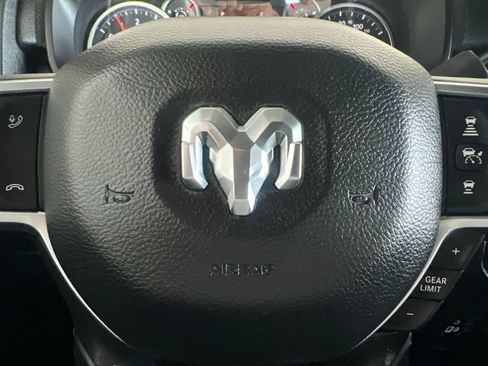 Used 2025 RAM 2500 Big Horn AWD/4WD image 57