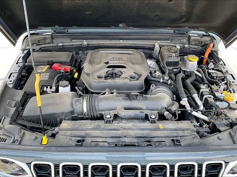 Used 2025 Jeep Wrangler Unlimited Sahara w/ Safety Group image 30