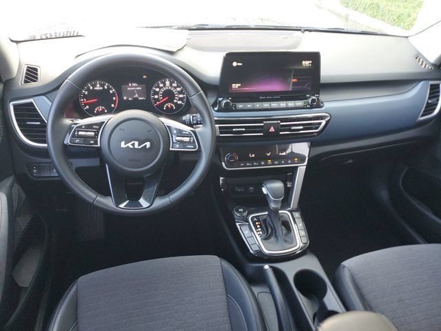 Certified 2022 Kia Seltos Nightfall Edition AWD/4WD image 12