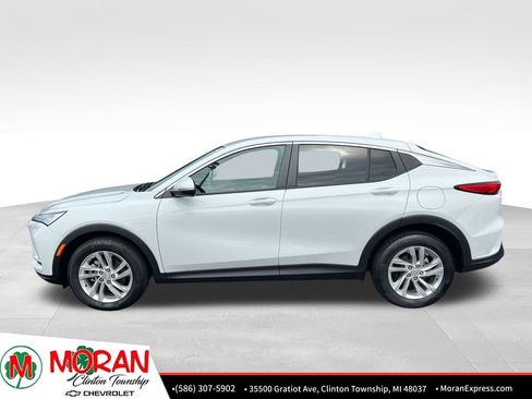 Used 2025 Buick Envista Preferred FWD image 3