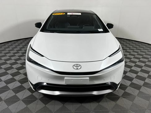 Certified 2024 Toyota Prius XLE image 2