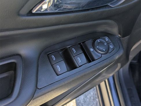 Used 2022 Chevrolet Equinox LT image 12