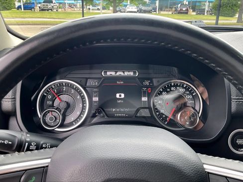 Used 2022 RAM 1500 Laramie AWD/4WD image 25