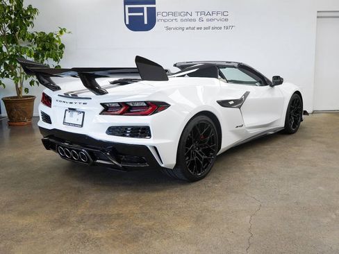 Used 2026 Chevrolet Corvette ZR1 w/ ZR1 Carbon Fiber Aero Package RWD image 59