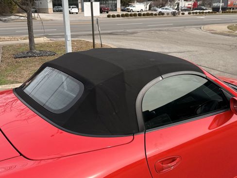 Used 2005 Porsche Boxster S image 42