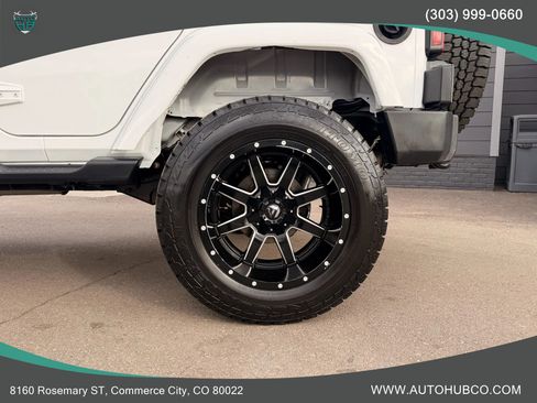 Used 2016 Jeep Wrangler Unlimited Sahara AWD/4WD image 24