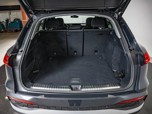 Certified 2025 Audi Q5 Premium Plus w/ Premium Plus AWD/4WD image 35