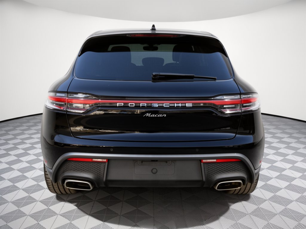 Used 2023 Porsche Macan AWD/4WD image 11