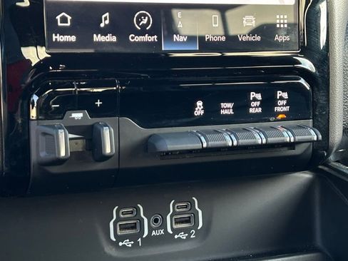 Certified 2023 RAM 1500 Laramie image 5