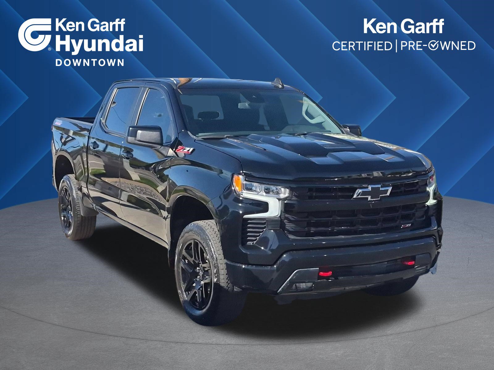 Used 2025 Chevrolet Silverado 1500 LT Trail Boss w/ Protection Package AWD/4WD image 1