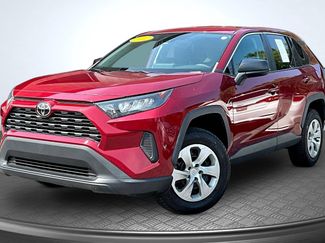 Used 2022 Toyota RAV4 LE FWD video 1