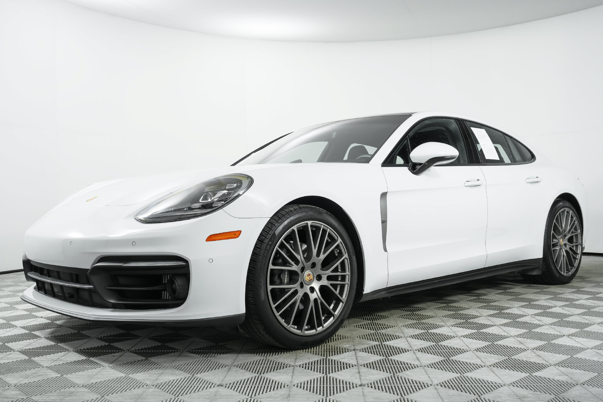 Used 2023 Porsche Panamera Platinum Edition RWD image 14