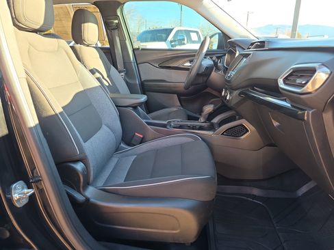 Used 2022 Chevrolet TrailBlazer LT image 25