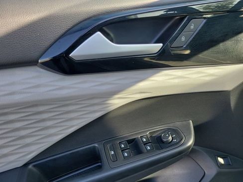 Used 2022 Volkswagen Taos S FWD image 19