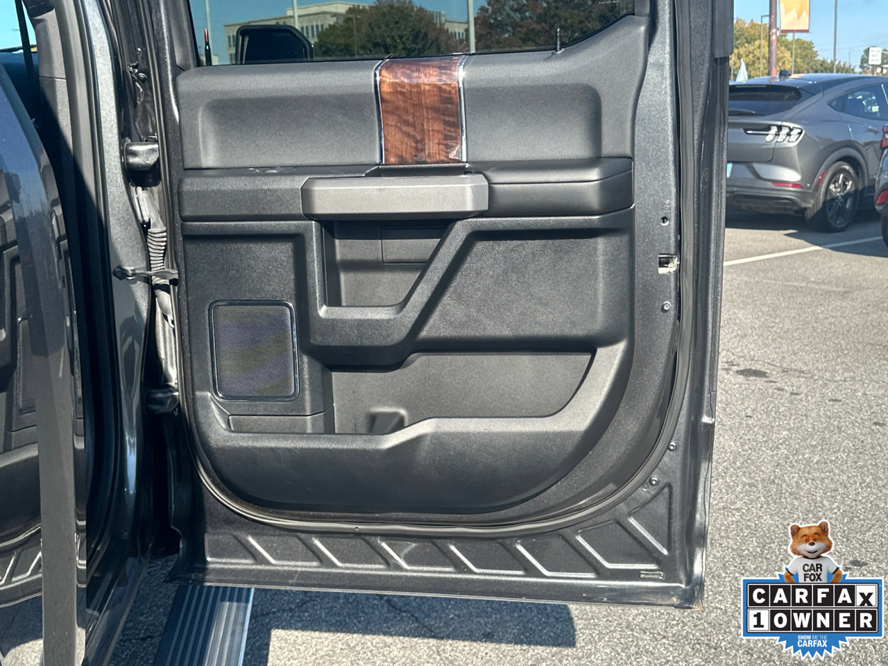Used 2016 Ford F150 Platinum w/ Trailer Tow Package AWD/4WD image 16