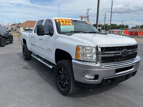 Used 2012 Chevrolet Silverado 2500 LT w/ Custom Sport Truck Package AWD/4WD image 6