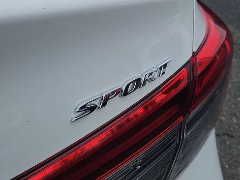 Certified 2024 Honda Civic Sport image 12