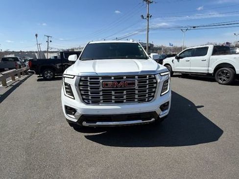 Certified 2025 GMC Yukon XL Denali AWD/4WD image 2