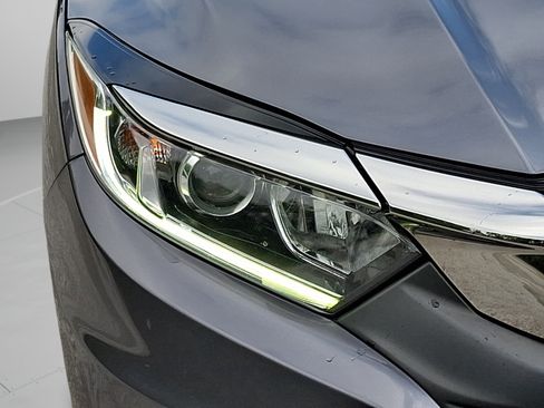 Used 2021 Honda HR-V LX image 9