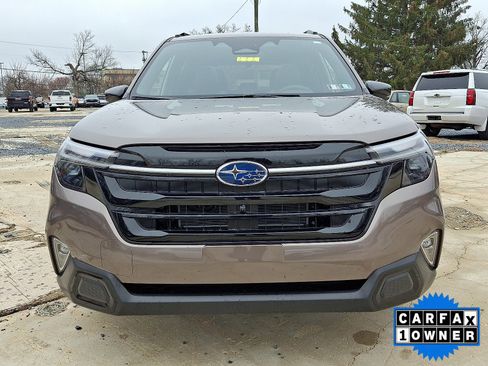Certified 2025 Subaru Forester Touring w/ Touring Package AWD/4WD image 2