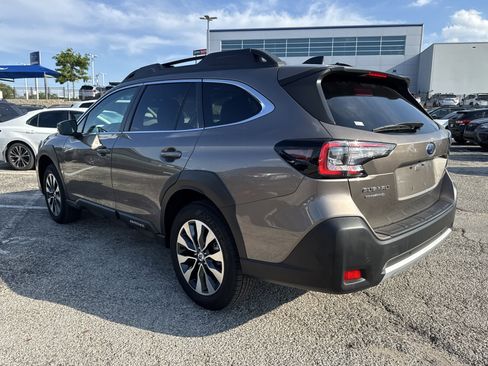 Certified 2024 Subaru Outback Limited AWD/4WD image 8