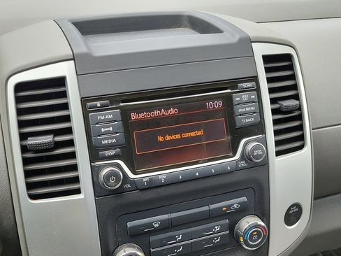 Used 2017 Nissan Frontier SV RWD image 26