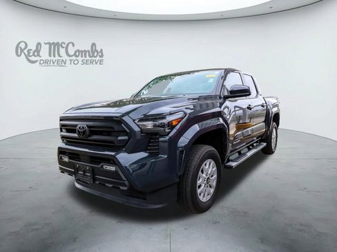 Used 2025 Toyota Tacoma SR5 image 1