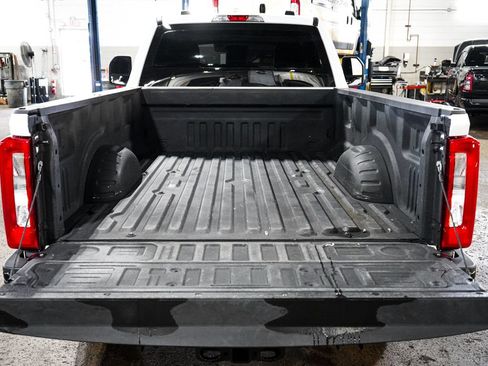 Used 2025 Ford F250 XL w/ FX4 Off-Road Package AWD/4WD image 12