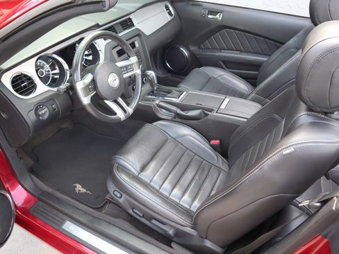 Used 2013 Ford Mustang Premium image 15