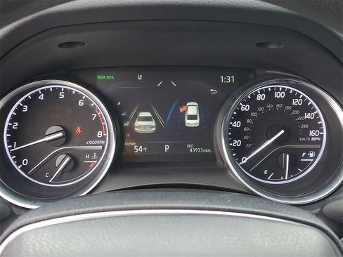 Used 2020 Toyota Camry LE image 20