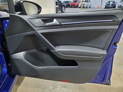 Used 2017 Volkswagen Golf R DCC & Navigation 4Motion image 16