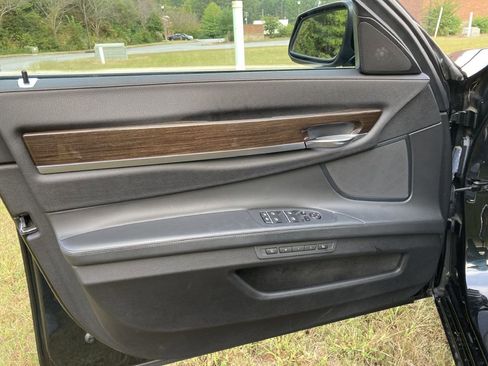 Used 2011 BMW 750Li xDrive image 11