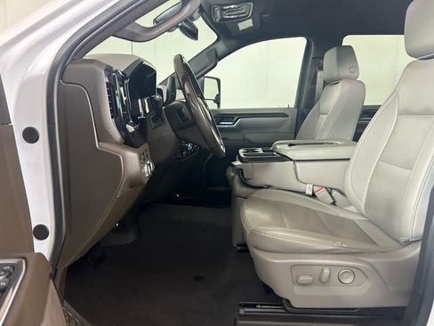 Used 2024 GMC Sierra 3500 SLT AWD/4WD image 11