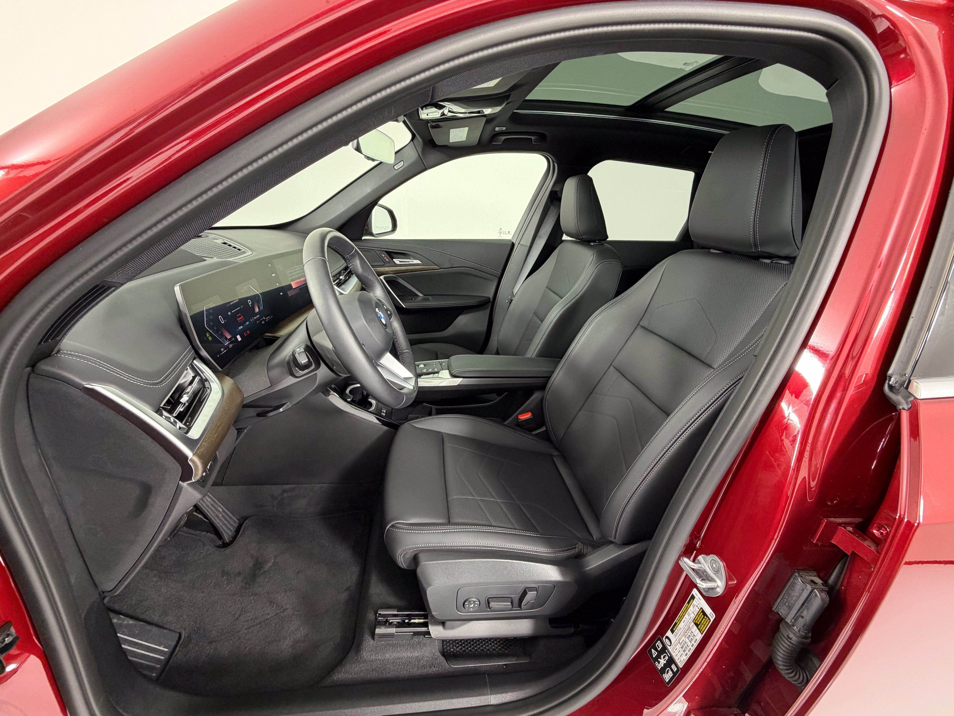 Used 2026 BMW X1 xDrive28i AWD/4WD image 21