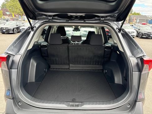 Used 2025 Toyota RAV4 LE AWD/4WD image 30