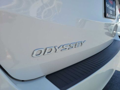 Used 2024 Honda Odyssey EX-L image 11