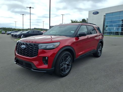 Used 2026 Ford Explorer ST-Line w/ ST-Line Street Pack RWD image 7