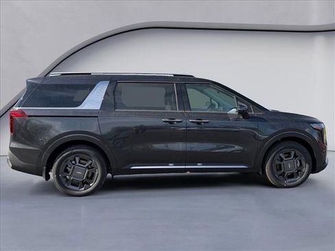 New 2026 Kia Carnival SX FWD image 6