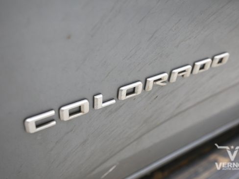 Used 2022 Chevrolet Colorado W/T w/ WT Convenience Package RWD image 11