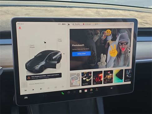 Used 2023 Tesla Model Y Long Range image 22