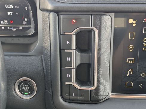 Used 2022 GMC Yukon XL Denali w/ Max Trailering Package AWD/4WD image 24
