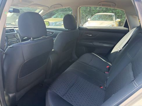 Used 2016 Nissan Altima 2.5 S w/ Power Driver Seat Package FWD image 6